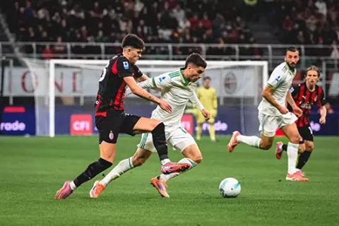 الدوري الإيطالي.. ميلان 1-0 روما.. بداية الشوط الثاني